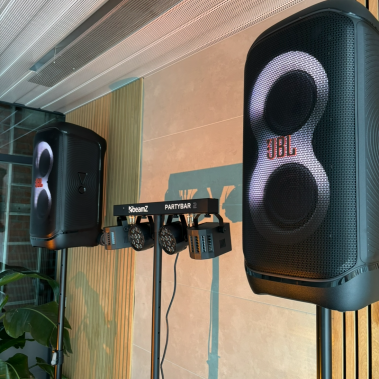JBL PartyBoxen mit Partybar