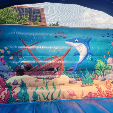 Unterwassermotiv der Ozeanworld-Hüpfburg