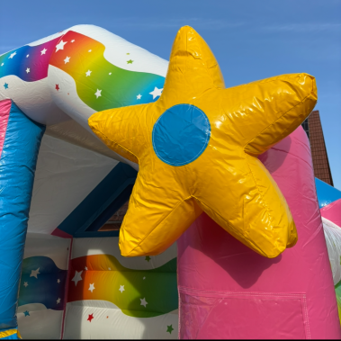 Sternmotiv der Einhorn-Hüpfburg