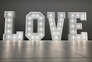 Beleuchtete XXL LOVE Buchstaben zum Mieten in Rathenow